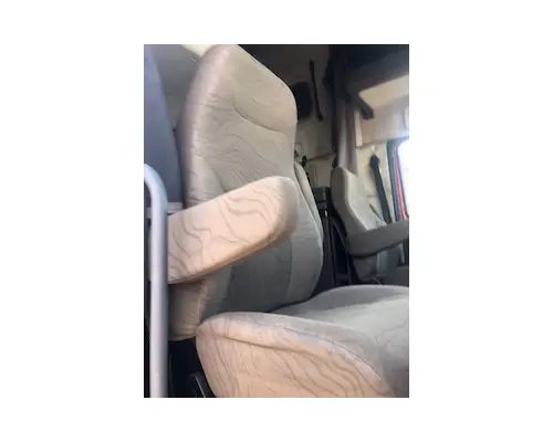 Seat, Front VOLVO VNL American Truck Salvage