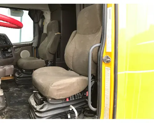 Seat, Front Volvo VNL Vander Haags Inc Cb