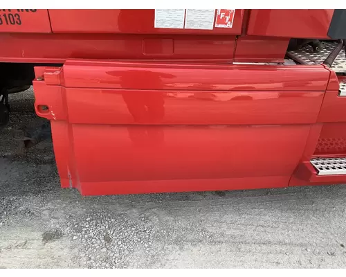 Skirt VOLVO VNL Custom Truck One Source