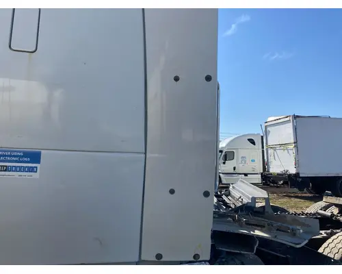 Sleeper Fairing Volvo VNL Vander Haags Inc Col