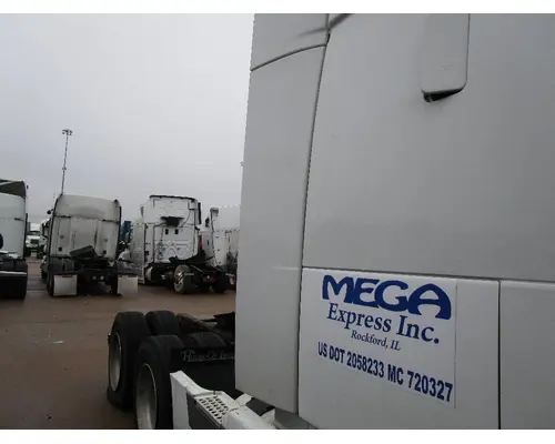 Sleeper Fairing VOLVO VNL Tim Jordan's Truck Parts, Inc.