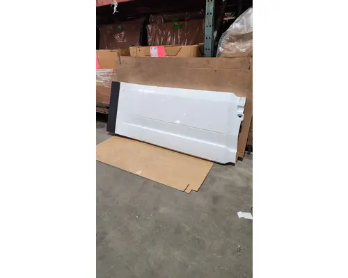 Sleeper Fairing VOLVO VNL K &amp; R Truck Sales, Inc.