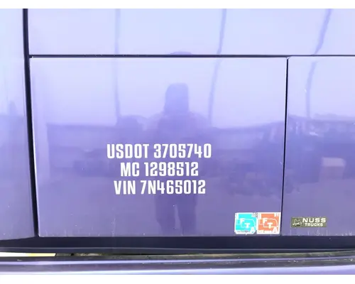 Sleeper Volvo VNL Vander Haags Inc Cb