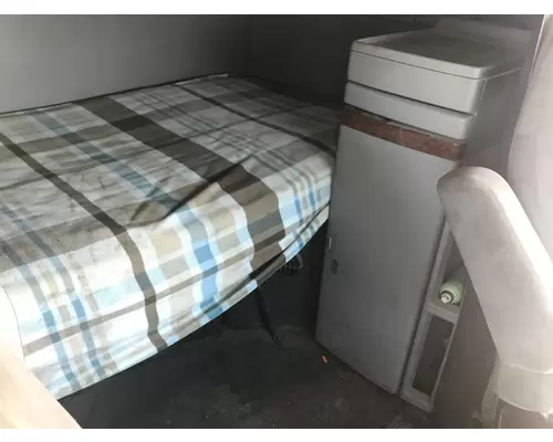 Sleeper Volvo VNL Vander Haags Inc Kc