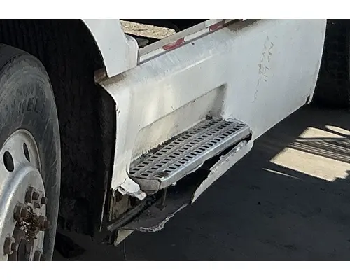 Step VOLVO VNL Geco - Fresno