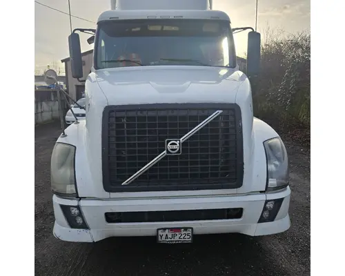 Complete Vehicle VOLVO VNL LKQ Wholesale Truck Parts