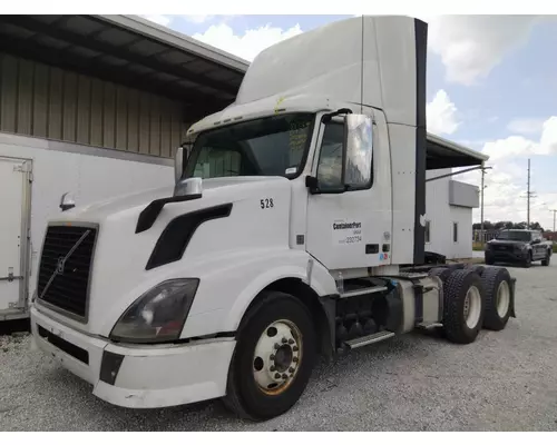Complete Vehicle VOLVO VNL LKQ Geiger Truck Parts