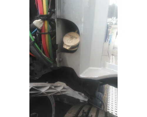 Windshield Washer Reservoir VOLVO VNL LKQ Evans Heavy Truck Parts