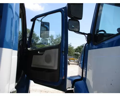 Door Assembly, Front VOLVO VNM 1999-2020 LKQ Heavy Truck - Tampa