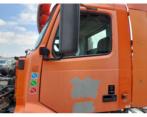 Door Assembly, Front VOLVO VNM 1999-2020 LKQ Geiger Truck Parts