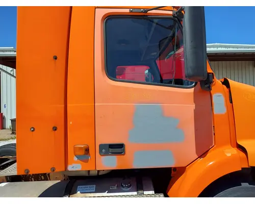 Door Assembly, Front VOLVO VNM 1999-2020 LKQ Geiger Truck Parts