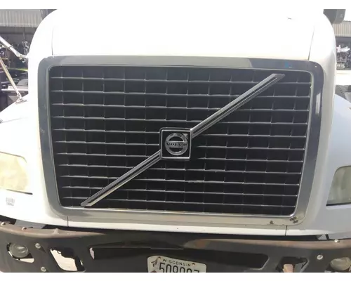Grille VOLVO VNM 2004-2020 LKQ Thompson Motors - Wykoff