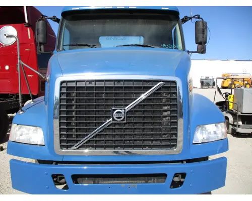 Hood VOLVO VNM 2004-2020 LKQ Heavy Truck - Tampa