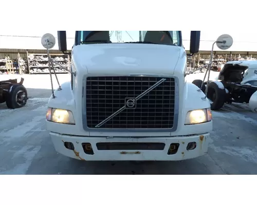 Hood VOLVO VNM 2004-2020 LKQ Thompson Motors - Wykoff