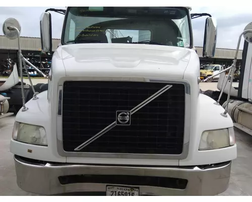 Hood VOLVO VNM 2004-2020 LKQ Thompson Motors - Wykoff