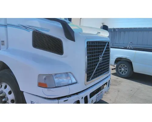 Hood VOLVO VNM 2004-2020 LKQ Heavy Truck - Goodys