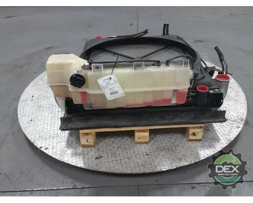 Radiator VOLVO VNM 200 Dex Heavy Duty Parts, LLC  