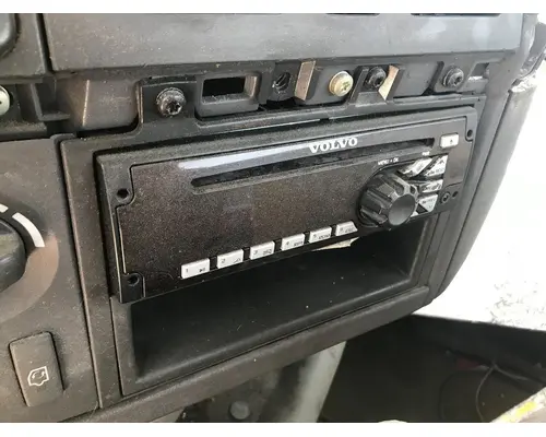 Radio Volvo VNM Vander Haags Inc Kc