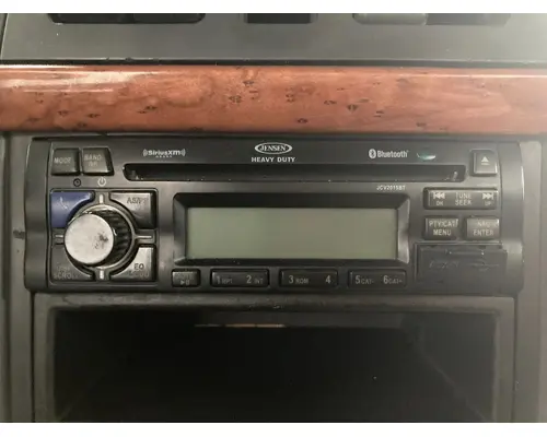 Radio Volvo VNM Vander Haags Inc Col