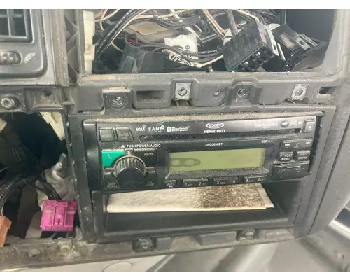 Radio Volvo VNM Vander Haags Inc Kc