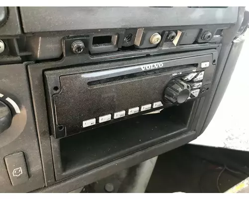 Radio Volvo VNM Vander Haags Inc Kc