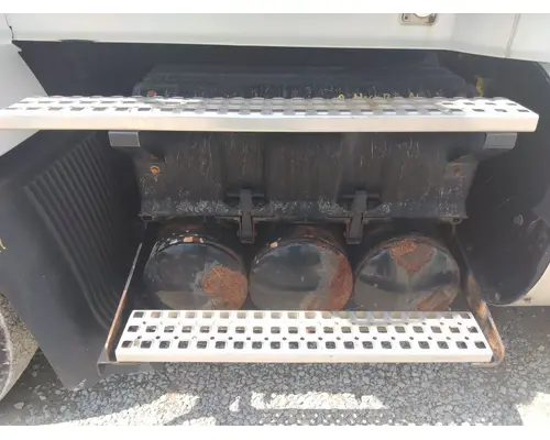 Battery Box VOLVO VNM LKQ Thompson Motors - Wykoff