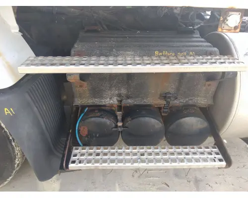 Battery Box VOLVO VNM LKQ Thompson Motors - Wykoff