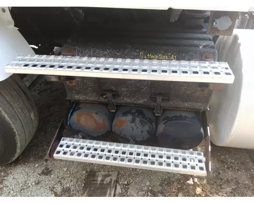 Battery Box VOLVO VNM LKQ Thompson Motors - Wykoff