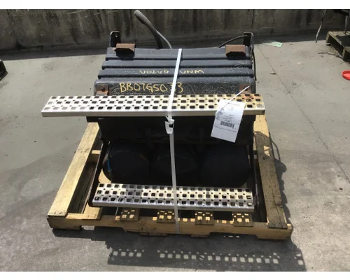 Battery Box VOLVO VNM LKQ Heavy Truck Maryland