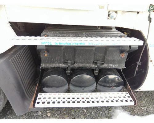 Battery Box VOLVO VNM LKQ Heavy Truck Maryland
