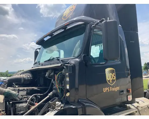 Cab Volvo VNM Vander Haags Inc Kc