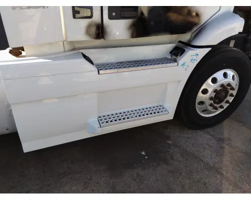 Side Fairing VOLVO VNM LKQ Heavy Truck - Goodys