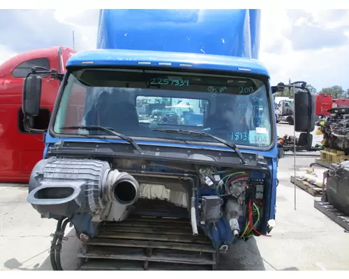 Cab VOLVO VNM LKQ Heavy Truck - Tampa