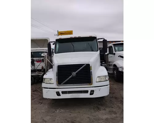 Complete Vehicle VOLVO VNM Crj Heavy Trucks And Parts