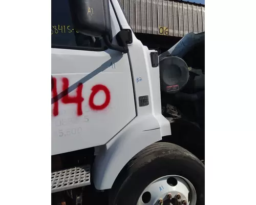 Cowl VOLVO VNM LKQ Thompson Motors - Wykoff