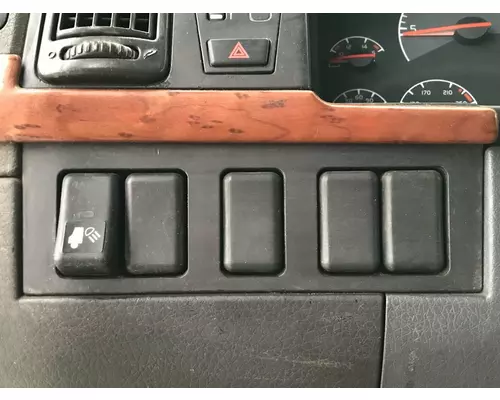 Dash Panel Volvo VNM Vander Haags Inc Cb