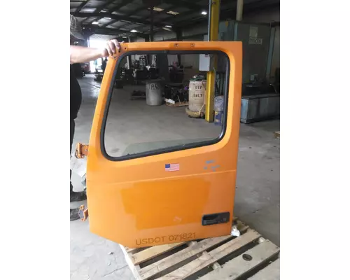 Door Assembly, Front VOLVO VNM LKQ Heavy Truck Maryland