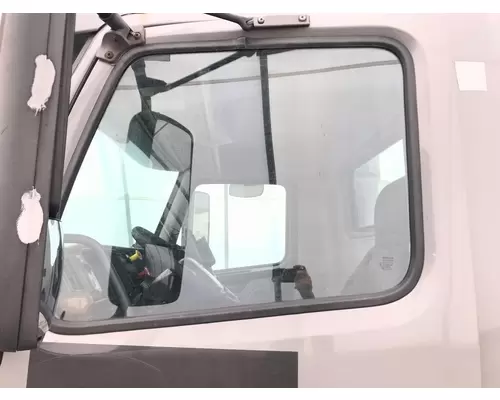 Door Glass, Front Volvo VNM Vander Haags Inc Cb