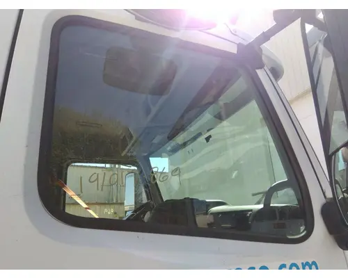 Door Glass, Front VOLVO VNM LKQ Thompson Motors - Wykoff