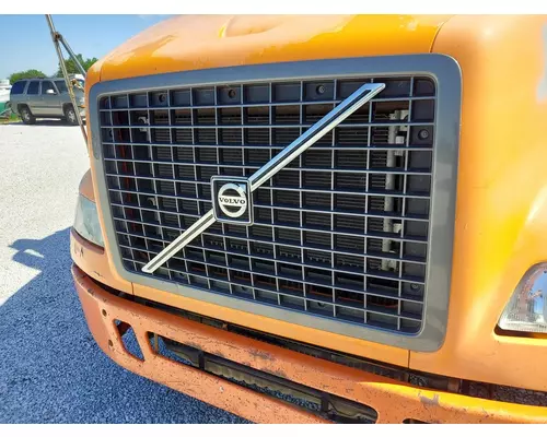 Grille VOLVO VNM LKQ Geiger Truck Parts