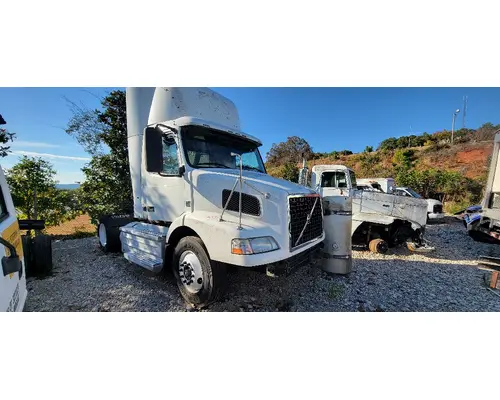 Hood VOLVO VNM Crest Truck Parts