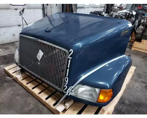 Hood VOLVO VNM LKQ Geiger Truck Parts