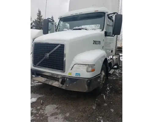 Hood Volvo VNM Casey's Truck Salvage World