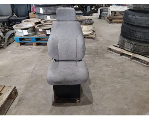 Seat, Front VOLVO VNM LKQ Thompson Motors - Wykoff