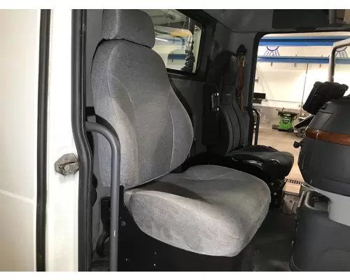 Seat, Front Volvo VNM Vander Haags Inc Sf
