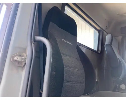 Seat, Front Volvo VNM Vander Haags Inc CB