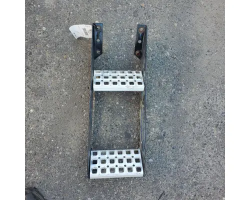 Step VOLVO VNM Geco - Fresno