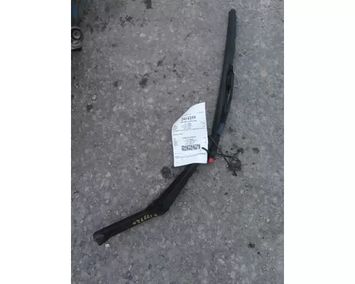 Windshield Wiper Arm VOLVO VNM LKQ Thompson Motors - Wykoff