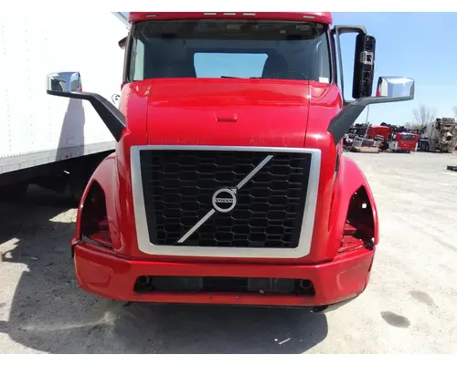Hood VOLVO VNR 2018-2025 LKQ Thompson Motors - Wykoff