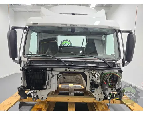 Cab VOLVO VNR300 Dex Heavy Duty Parts, LLC  